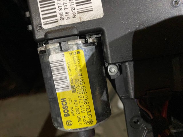 Мотор привода люка 8R0959591A VAG
