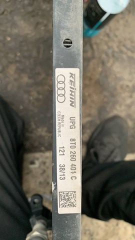 VAG 8T0260401C Радиатор кондиционера в наличии Тернополь