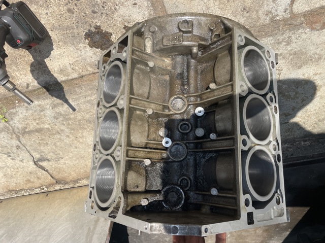 0052400 MAHLE Поршень на 1 цилиндр купить в Николаев