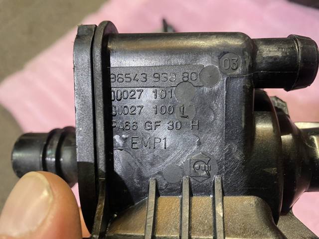 FORD 1633908 Термостат в наличии Чернигов