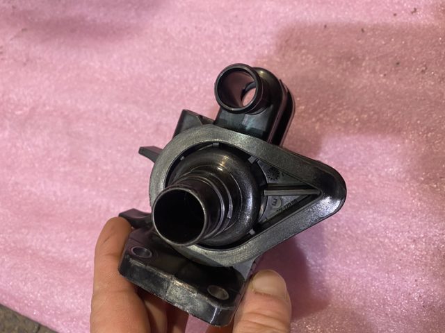 1633908 FORD Термостат купить в Ужгород