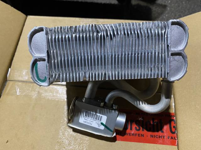 272817696R RENAULT Испаритель кондиционера купить в Николаев