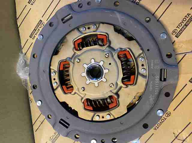 TOYOTA 3127047060 Диск сцепления в наличии Одесса