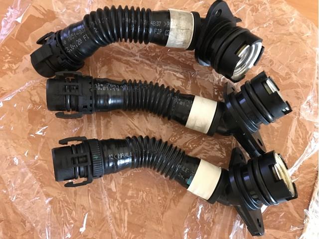 11127584128 Патрубок вентиляции картера (маслоотделителя) купить Украина