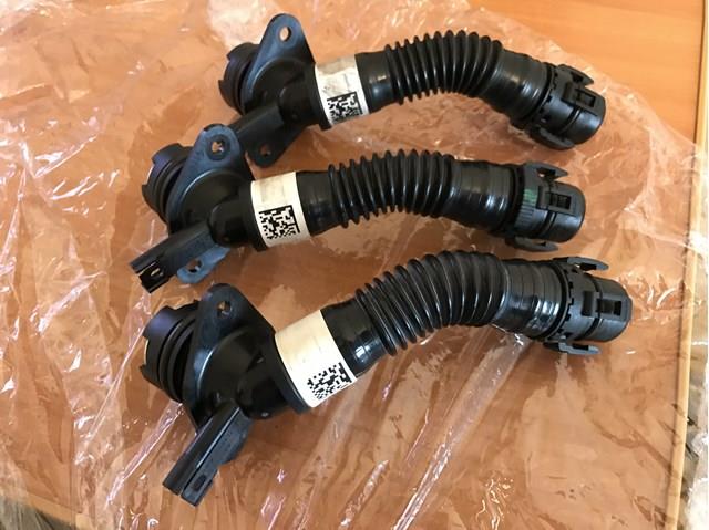 11127584128 BMW Патрубок вентиляции картерных газов купить в Киев