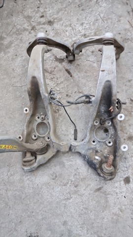 31214082761 BMW Цапфа передняя левая купить в Хмельницкий