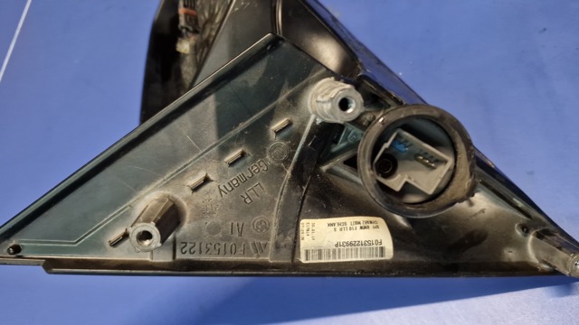 51167350700 BMW Правое зеркало купить в Каменское