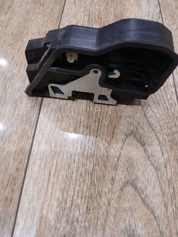 BMW 51217202143 Замок двери передней левой в наличии Ужгород