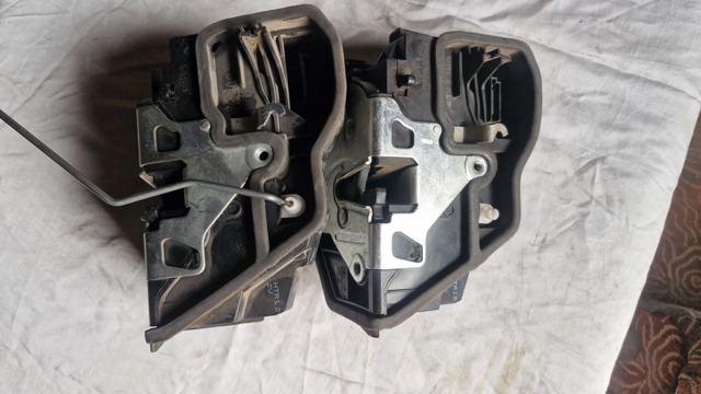 BMW 51224389475 Замок двери задней левой в наличии Украина