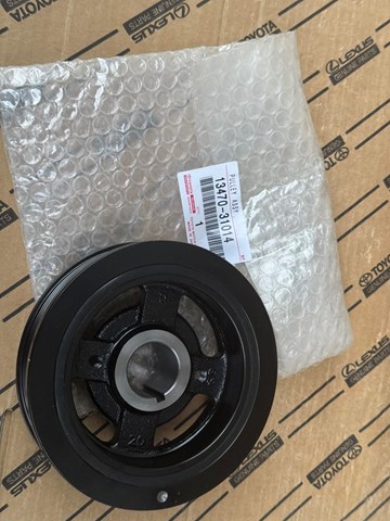 1347031014 TOYOTA Шкив коленвала купить в Ровно