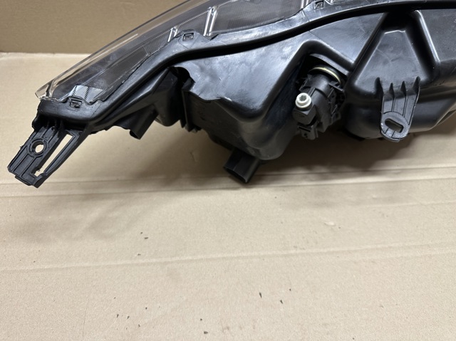 NISSAN 10019011 в наличии Львов