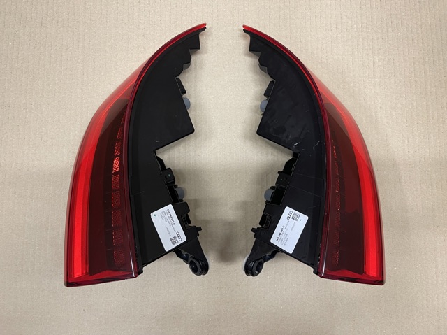 4K8945070C VAG Задний фонарь купить в Днепр