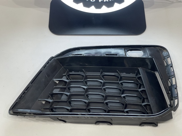 51118098669 BMW Решетка бампера переднего левая купить в Сумы