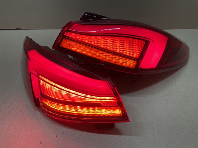 Фонарь задний левый, внешний 63217465467 BMW