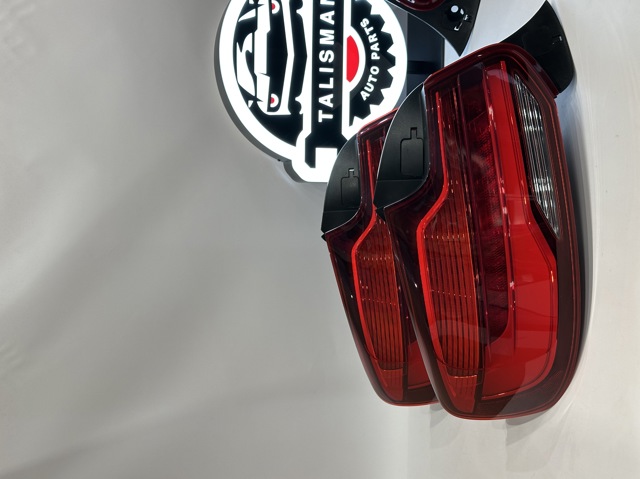 7420992 BMW Фонарь задний правый купить в Черновцы