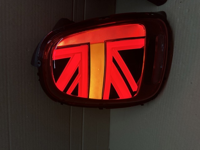 Левый стоп 7435133 BMW