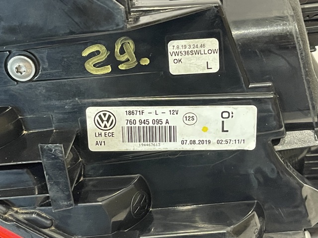 VAG 760945095A Фонарь задний левый внешний в наличии Черновцы