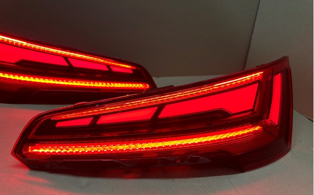 VAG 80A945075C Фонарь задний левый в наличии Ровно