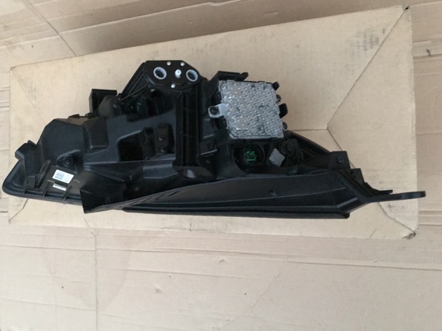 92101G4100 HYUNDAI Фара левая купить в Кривой Рог