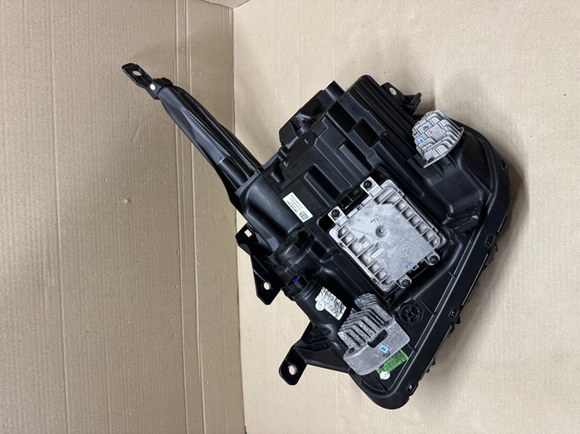92102R2100 Правая фара купить Полтава
