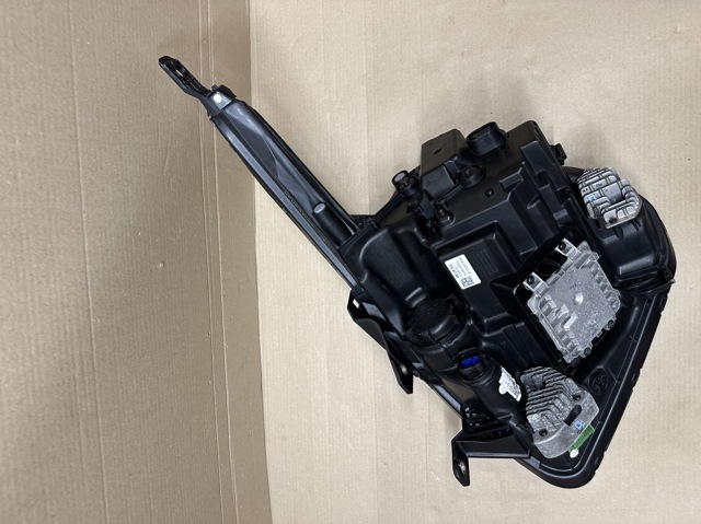 92102R2100 Фара правая купить Одесса