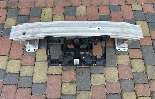 Швеллер переднего бампера 9J1805241B PORSCHE
