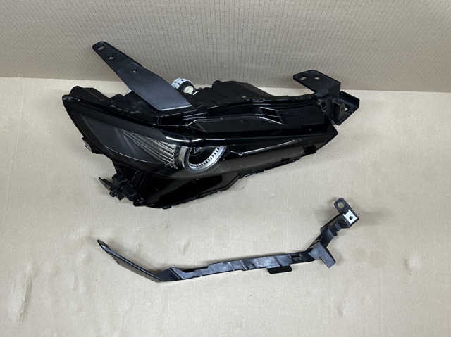 Фара основная правая DFR751030 MAZDA