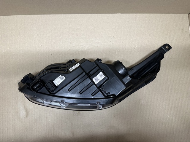 HYUNDAI J792111020 в наличии Украина
