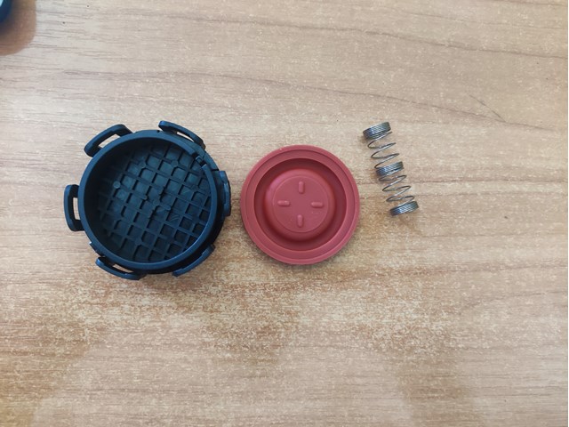 Крышка клапанов 0248L1 PEUGEOT