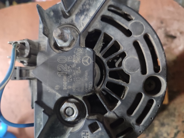 Генератор автомобильный 0124515115 BOSCH