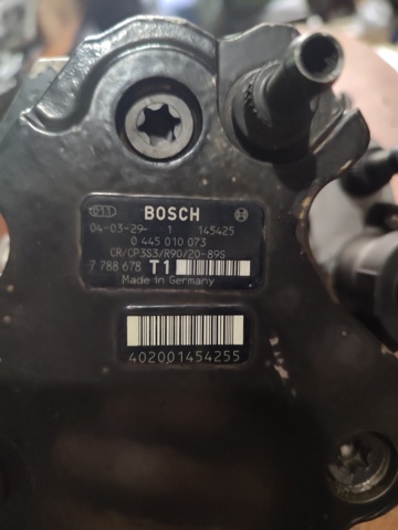 Насос топливный высокого давления 0445010073 BOSCH