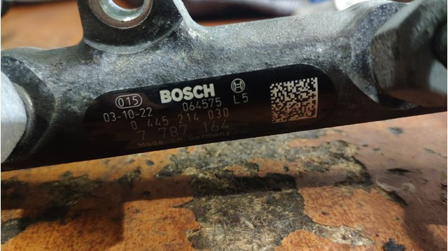 BOSCH 0445214030 Распределитель топлива (рампа) в наличии Полтава