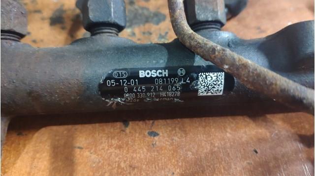 0445214065 BOSCH Распределитель топлива (рампа) купить в Павлоград