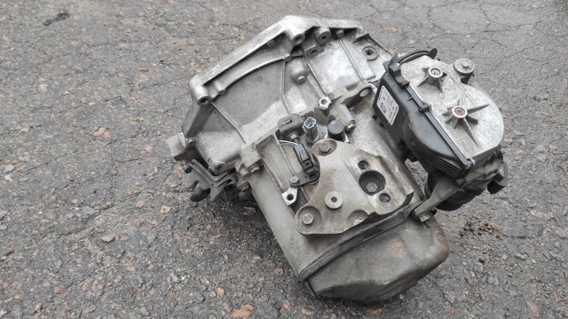 20CP21 PEUGEOT купить в Харьков