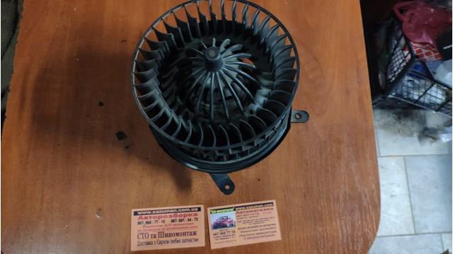 Мотор вентилятора печки (отопителя салона). mercedes w210  2108206842