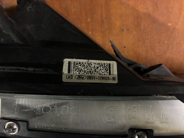 FORD 2M5113W029BE Правая фара в наличии Ровно