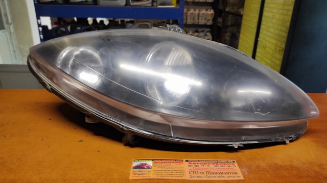 5P1941006A VAG Правая фара купить в Львов