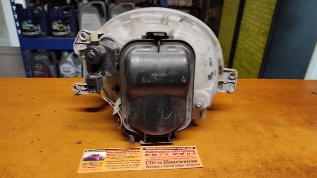 RENAULT 7701049686 Левая фара в наличии Запорожье