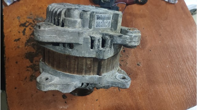 RENAULT 8200363528 Генератор в наличии Львов