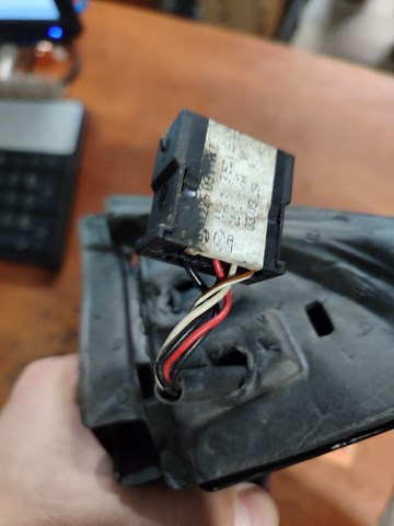 8L18585313FZ VAG Левое боковое зеркало купить в Ужгород