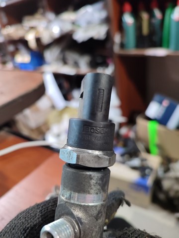 A0051535828 BOSCH Датчик давления топлива купить в Украина