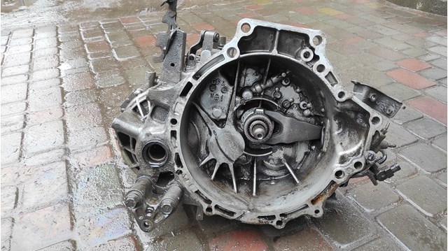 Коробка передач в сборе с главной передачей и дифференциалом AC021701XC MAZDA