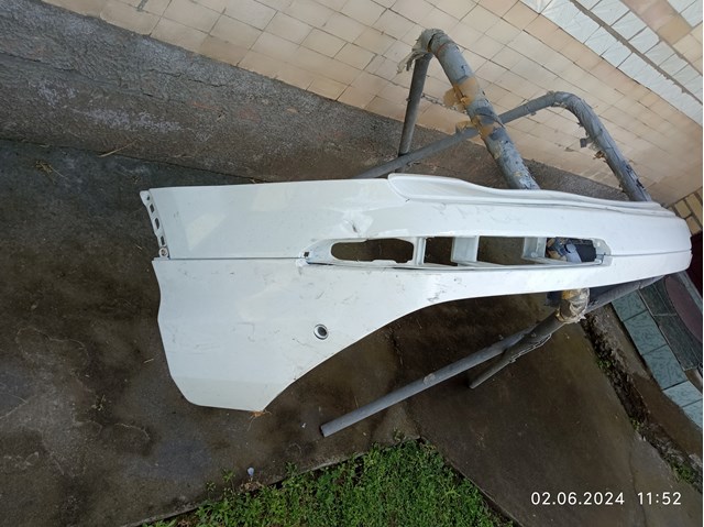 VAG 4M0807511 Бампер задний, верхняя часть в наличии Полтава