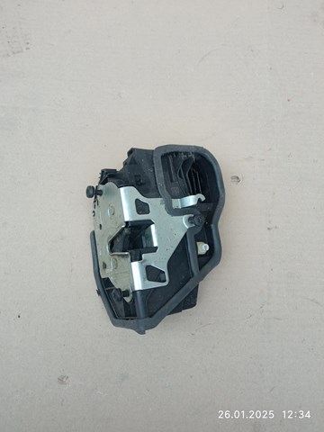Замок задней правой двери  51227276674 BMW