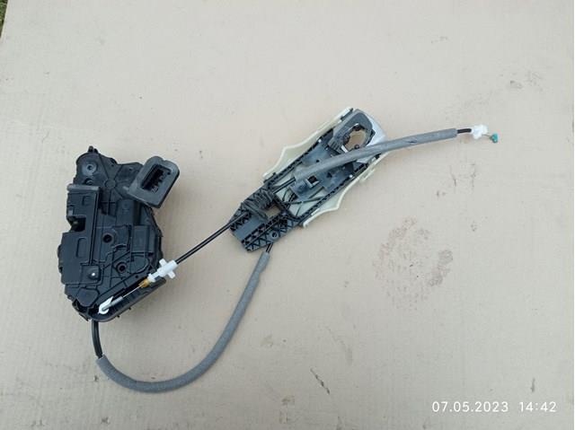 Замок двери водителя 5TB837015 VAG