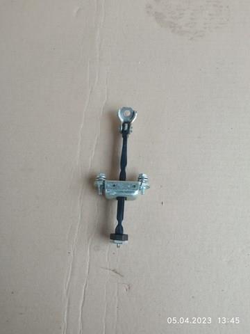 Ограничитель открывания двери 68610F4030 TOYOTA