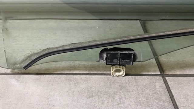 803010014R RENAULT Стекло двери передней левой купить в Каменское
