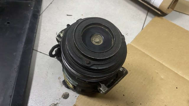 MERCEDES A000230701180 Компрессор кондиционера в наличии Львов