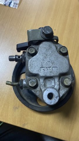 Насос рулевого управления MR916044 MITSUBISHI