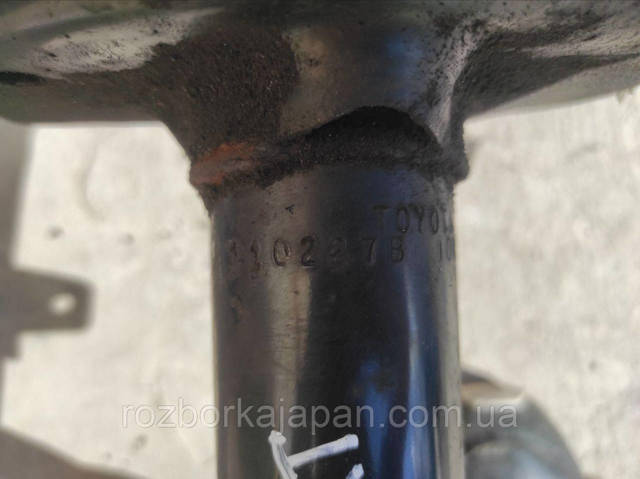 TOYOTA 485300T030 Амортизатор задний правый в наличии Киев